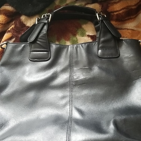 Black bag - Picture 2 of 3